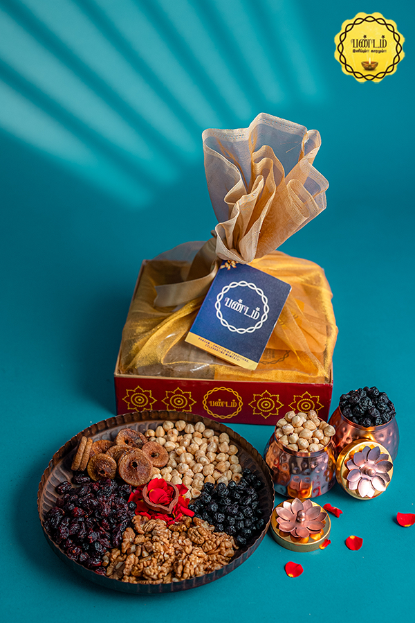 Gift Hamper - Dry fruits & Nuts Assorted Combo
