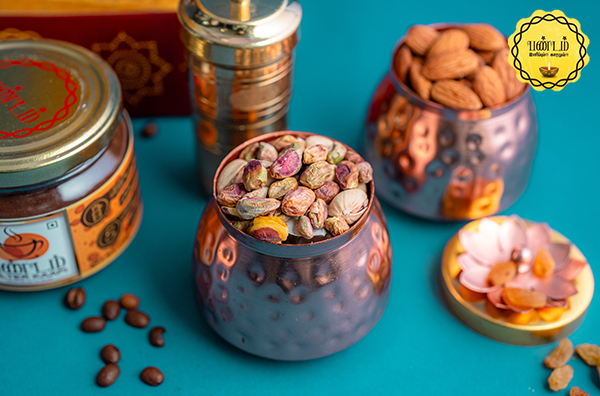 Gift Hamper – A Nutty Indulgence